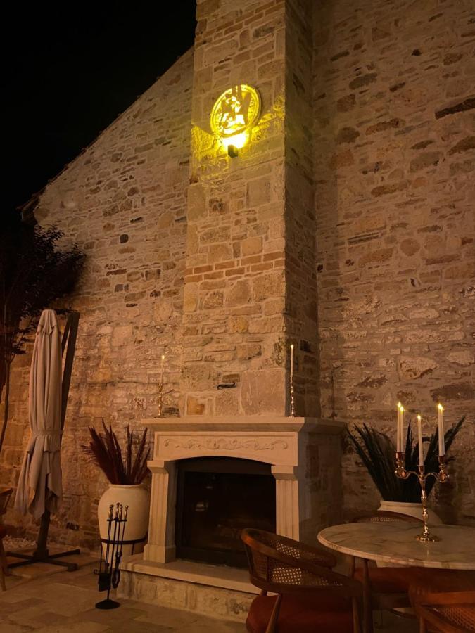 Dionysos 1789 Boutique Hotel Foca Exterior photo
